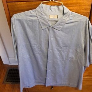 VINCE MEN’S SHORT SLEEVE BUTTON DOWN. Never worn.